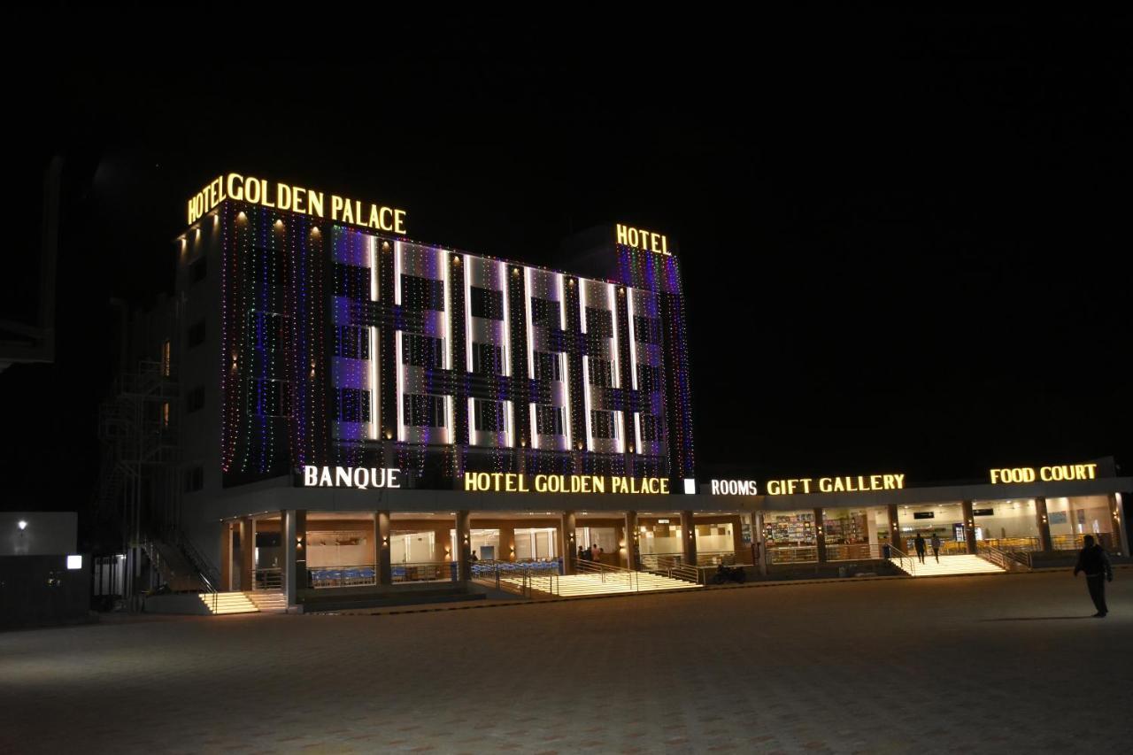 Hotel Golden Palace & Rooms Hālol Kültér fotó