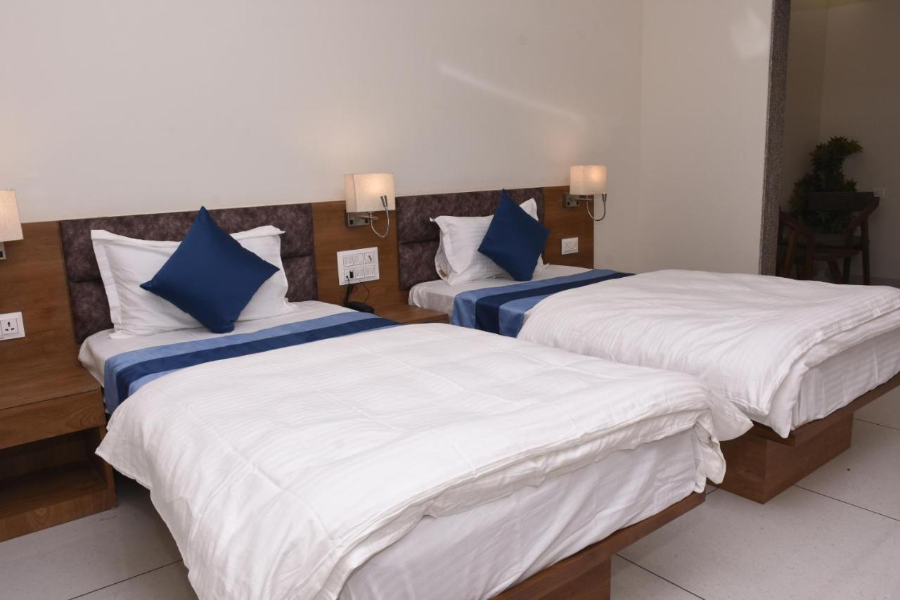 Hotel Golden Palace & Rooms Hālol Kültér fotó